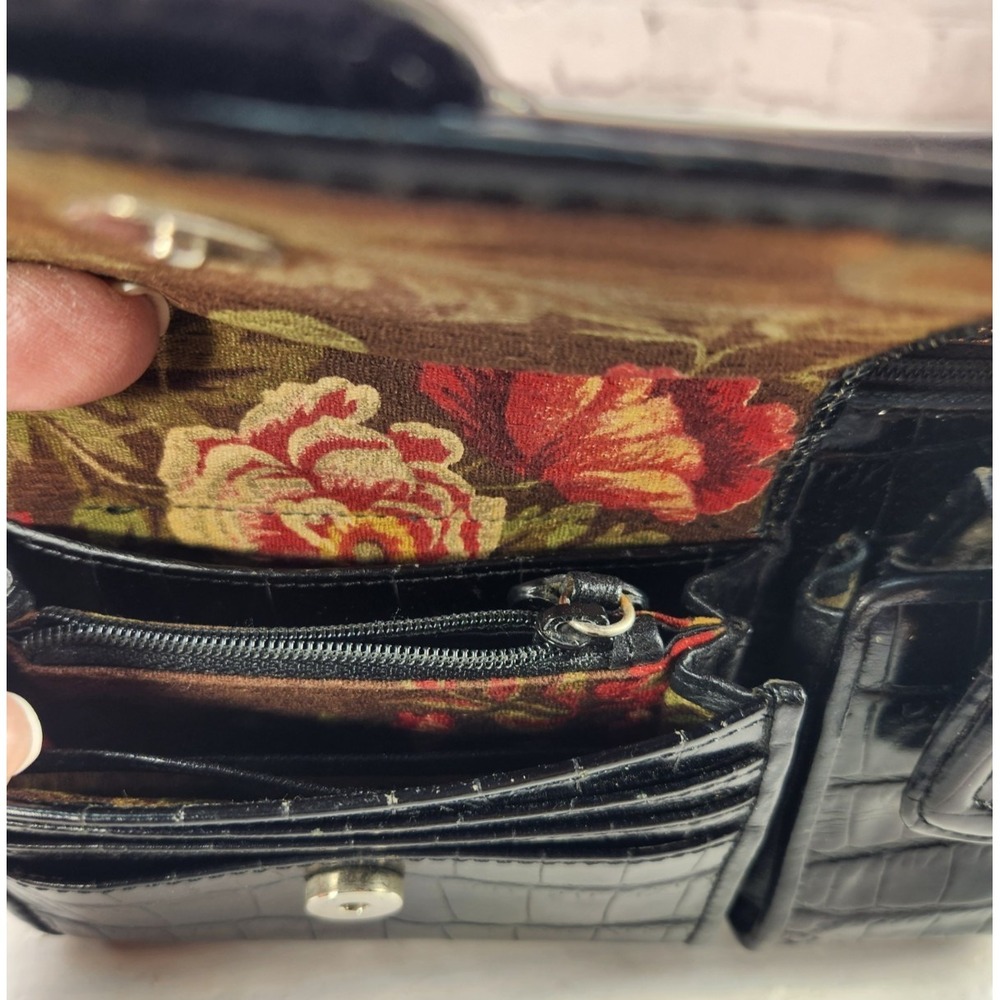 Brighton Organizer Black Mock Crocodile Leather Wallet Crossbody Purse - Picture 8 of 9
